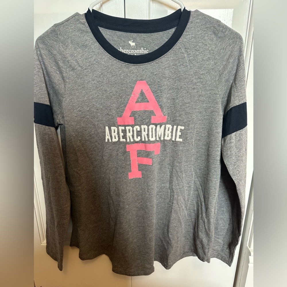 Abercrombie 3 color shirt